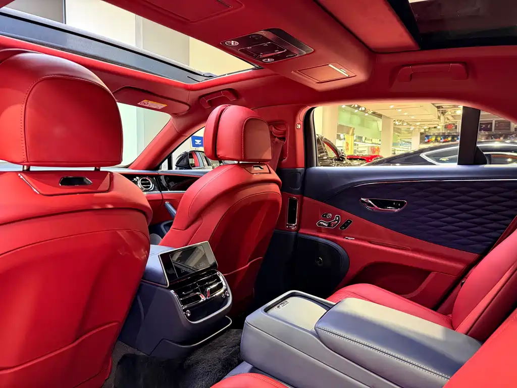 Ferarri 2022 Model 4.0T V8 Standard Edition