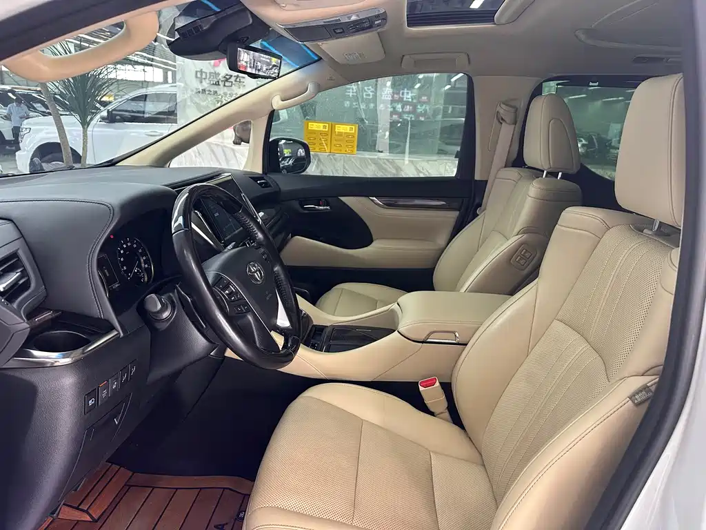 Alphard 2021款 Hybrid 2.5L Zhenxiang Edition