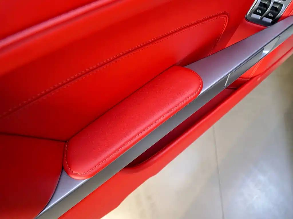 Aston Martin DB9 2013 Model 6.0L Coupe