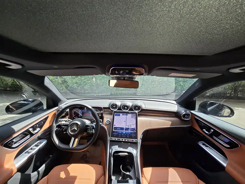 Mercedes-Benz GLC 2024 GLC 260 L 4MATIC Dynamic Edition 5-seater