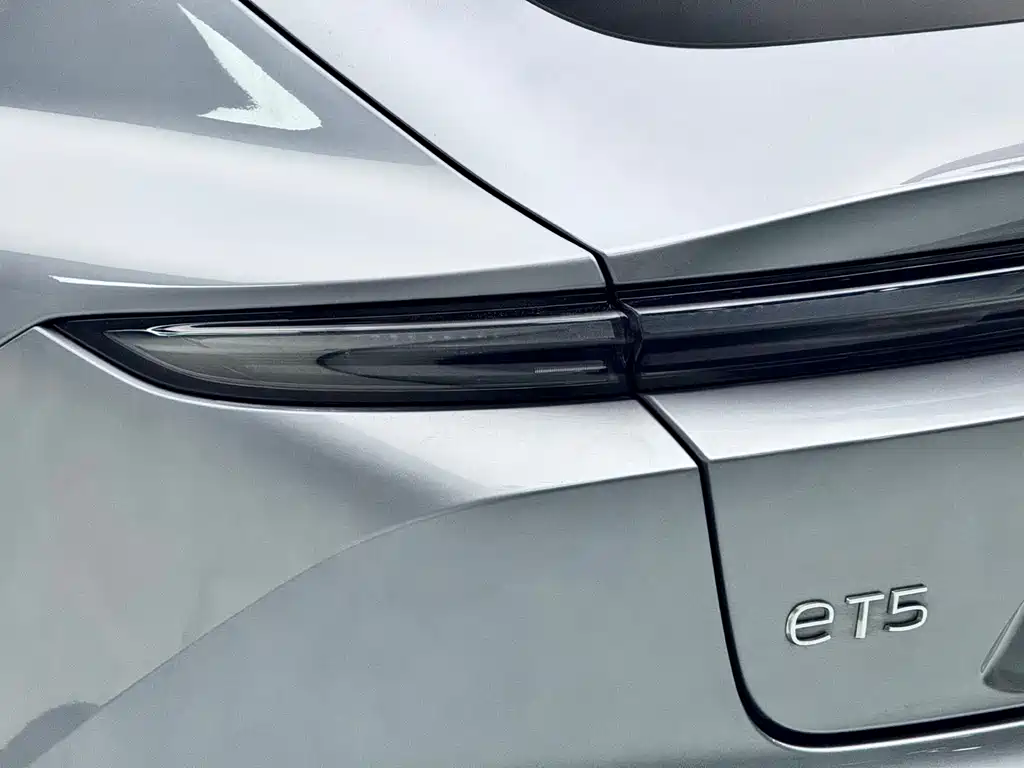 NIO ET5 2025 Model 75kWh