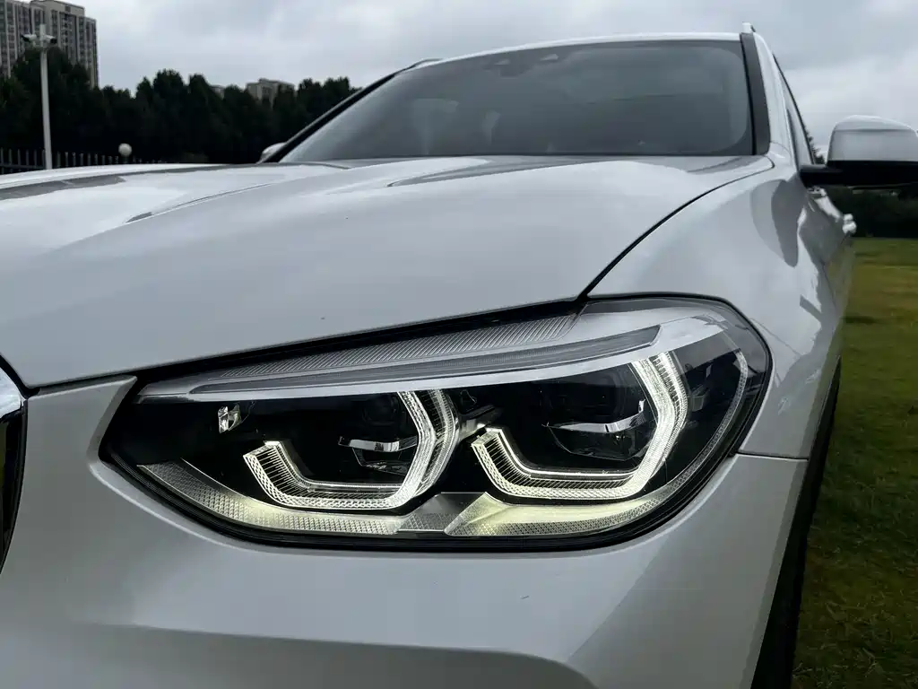 BMW X3 2021 xDrive28i Luxury Package