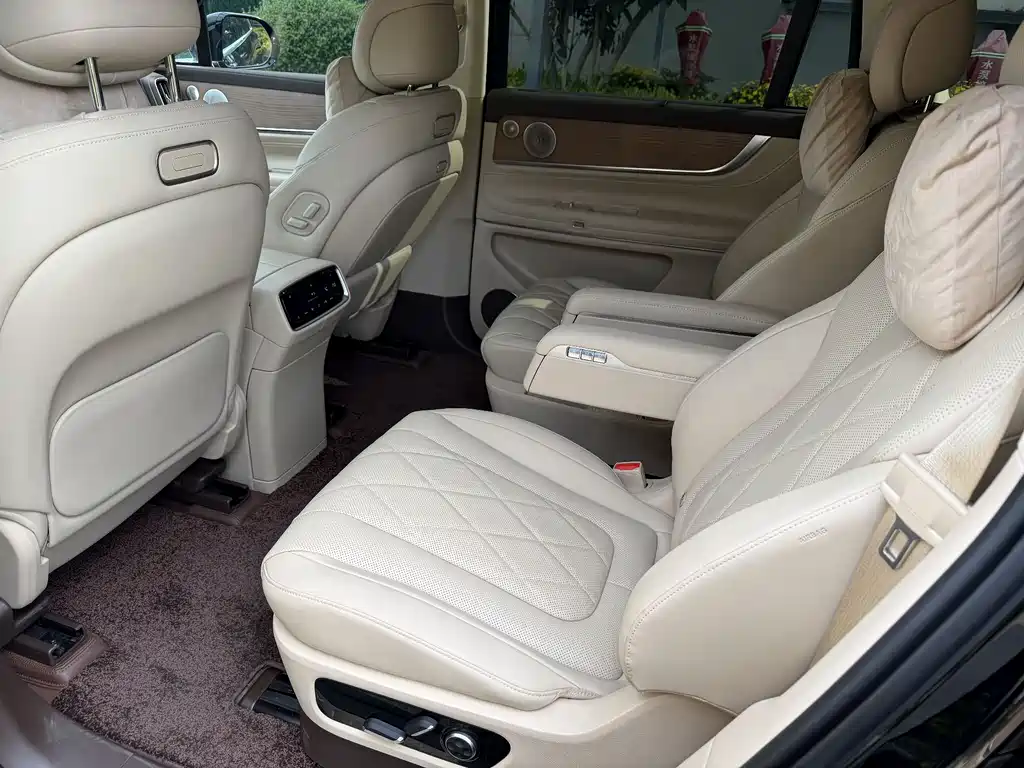 SWM M9 2024 Edition Range-Extended Max Version 42kWh 6-Seater Model