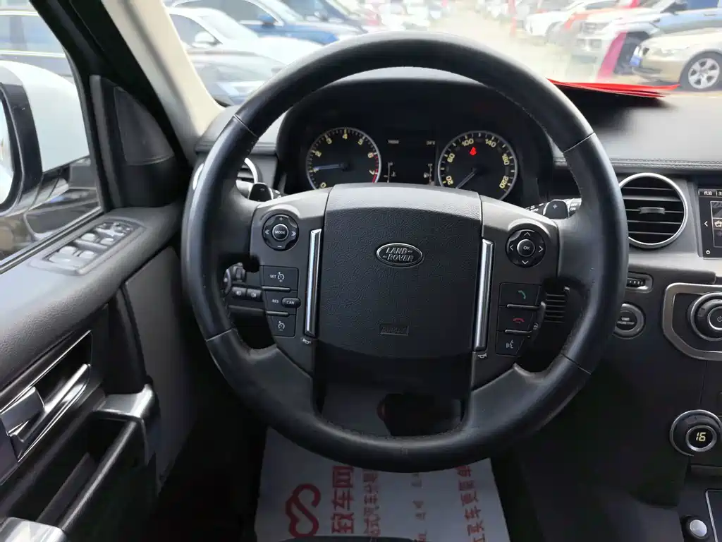 Discovery 2015 3.0 SC V6 SE