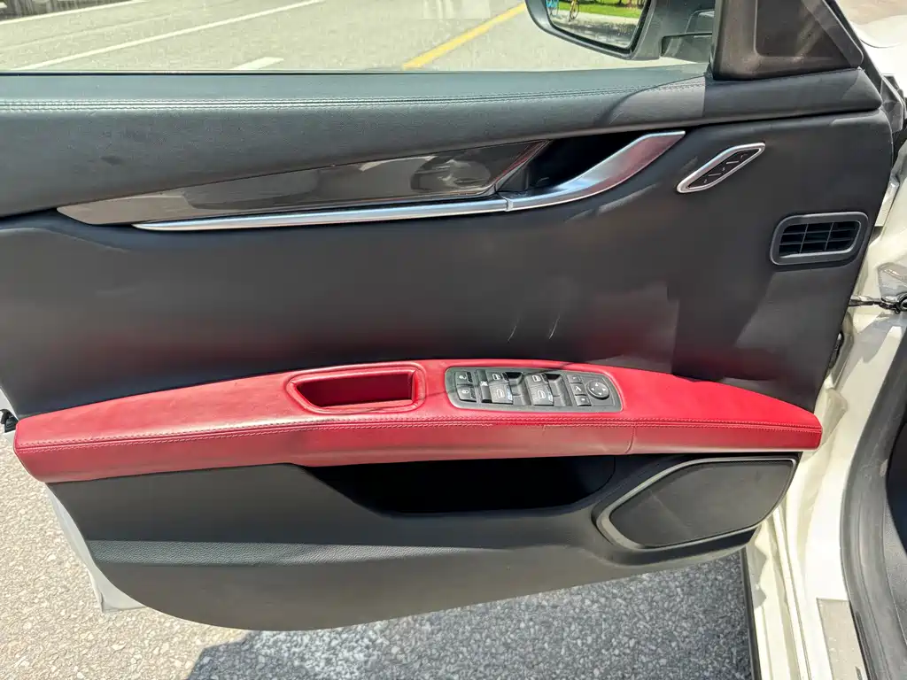 Ghibli 2019 3.0 T Standard Edition Euro V
