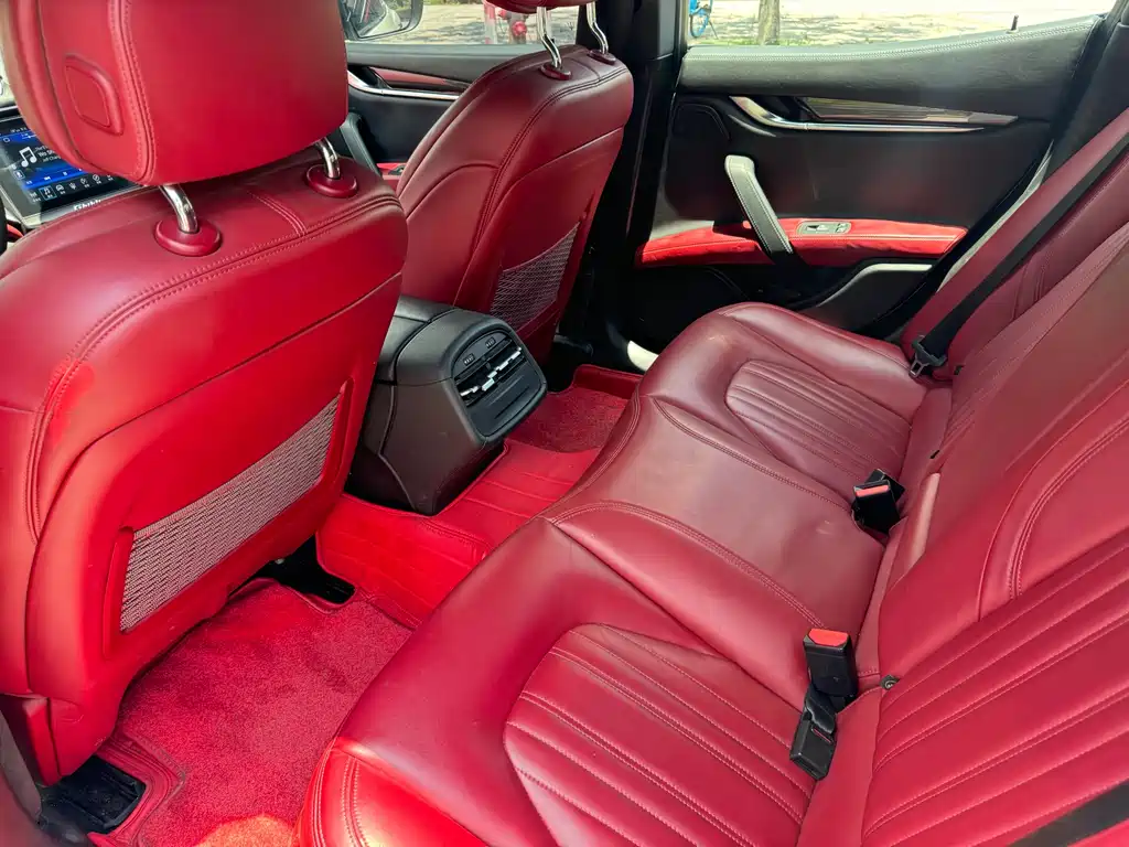 Ghibli 2019 3.0 T Standard Edition Euro V