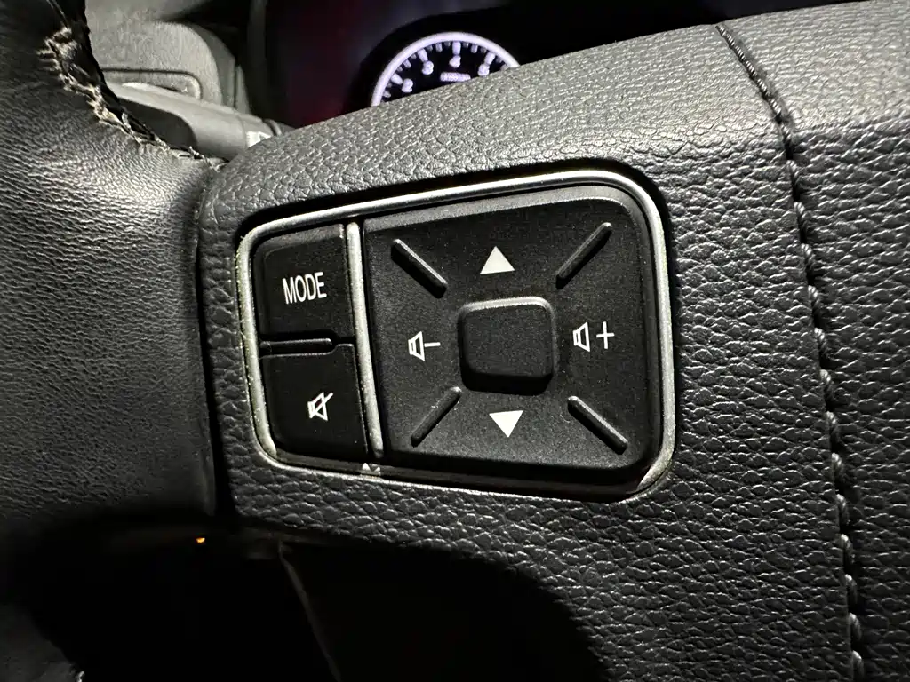 D-Max 2021 2.0L Manual Luxury 7-seater