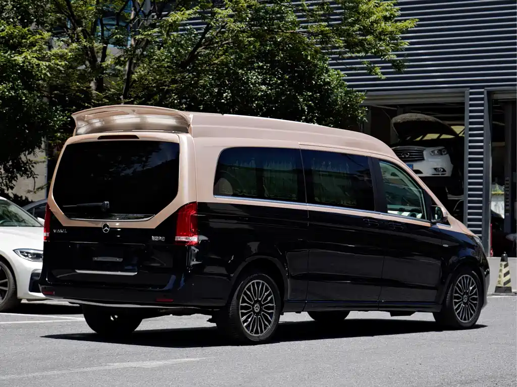 Mercedes-Benz V-Class 2018 V 260 L Luxury Extended Edition National VI