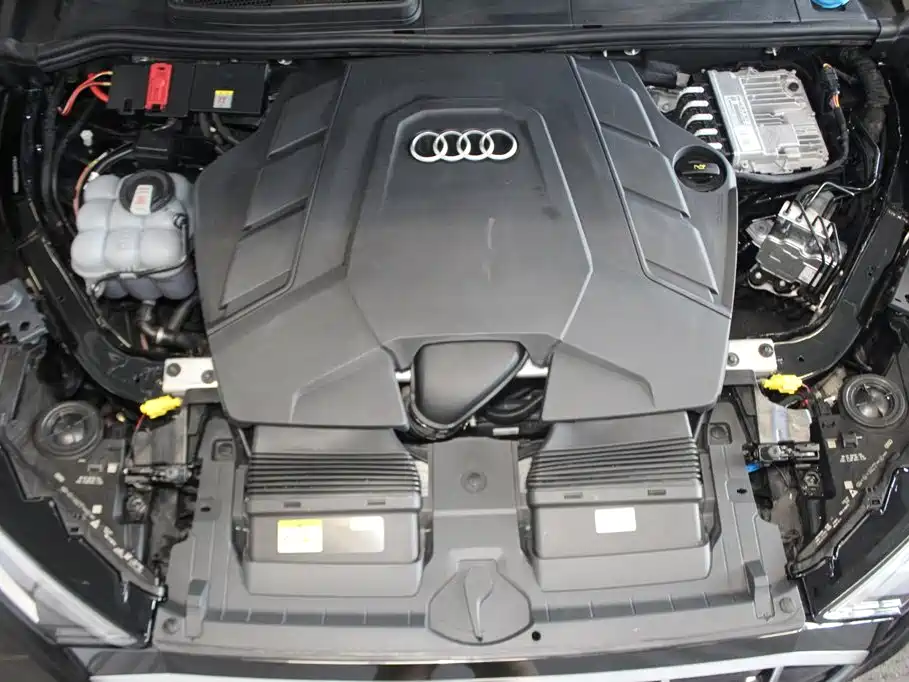 Audi Q7 2023 55 TFSI quattro S line Sport Coupe