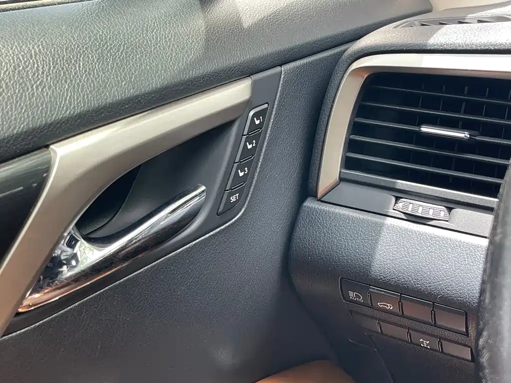 Lexus RX 2020 300 4WD Elegant Edition National VI
