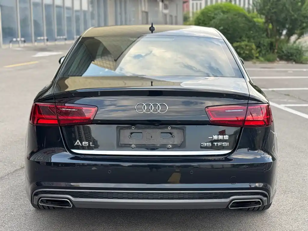 Audi A6L 2018 30th Anniversary Edition 35 TFSI Fashion Model