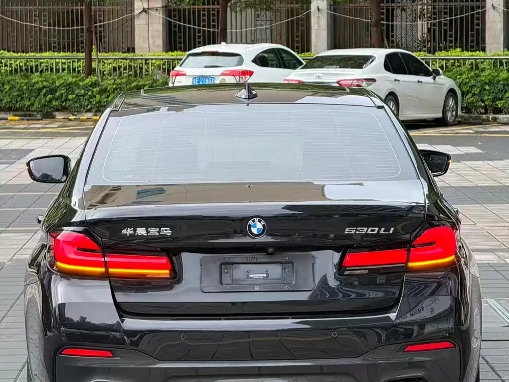 BMW 5 Series 2022 530Li Leading Edition M Sport Package
