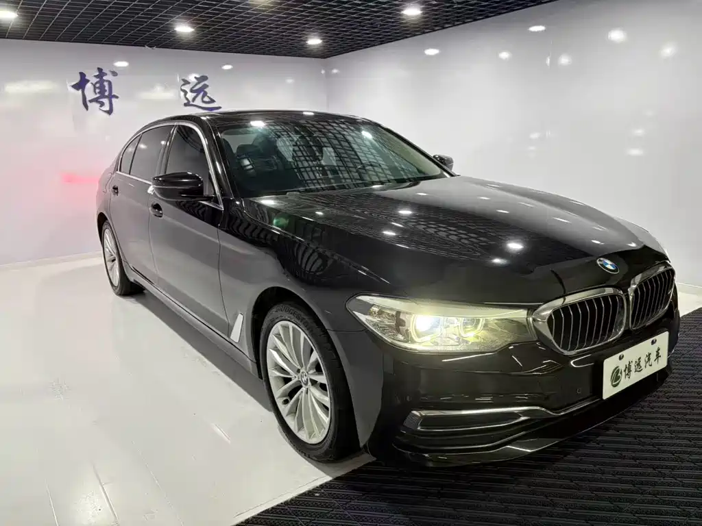 BMW 5 Series 2019 Facelift 525Li Luxury Package
