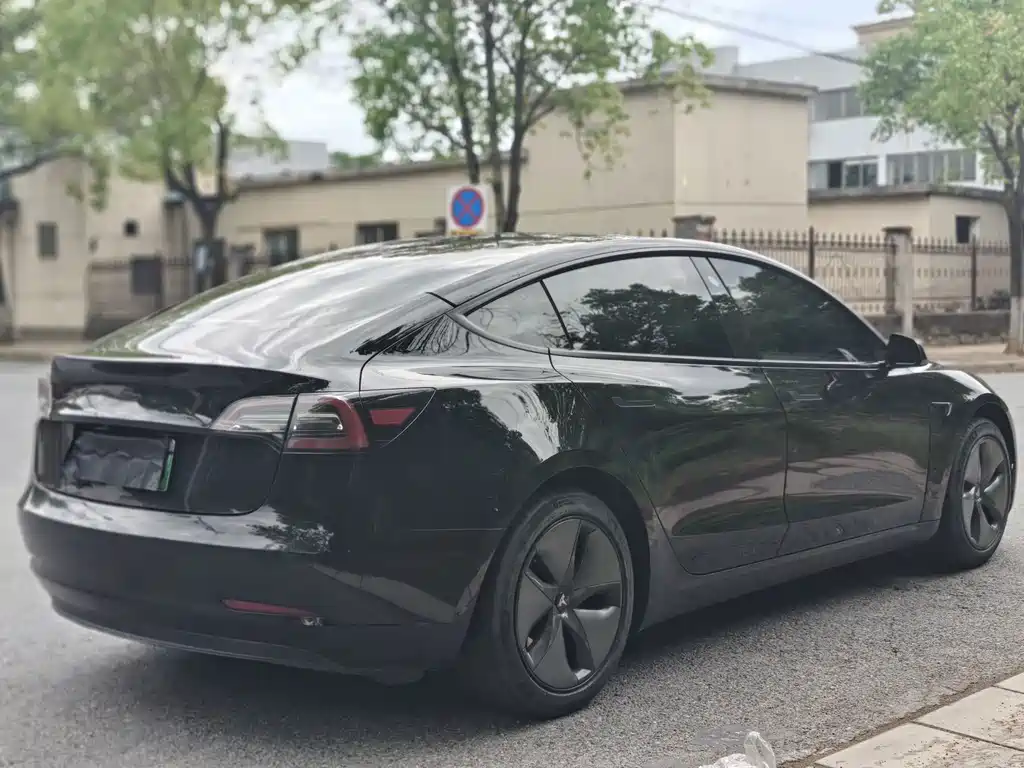 Model 3 Standard Range Rear-Wheel Drive Upgrade 2021