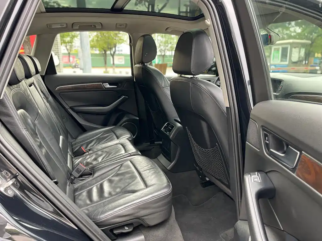 Audi Q5 2013 model 40 TFSI Comfort Edition