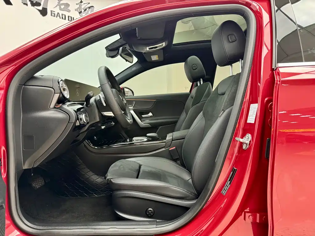 Mercedes-Benz A 200 L Sport Sedan Fashion Edition 2022 Facelift