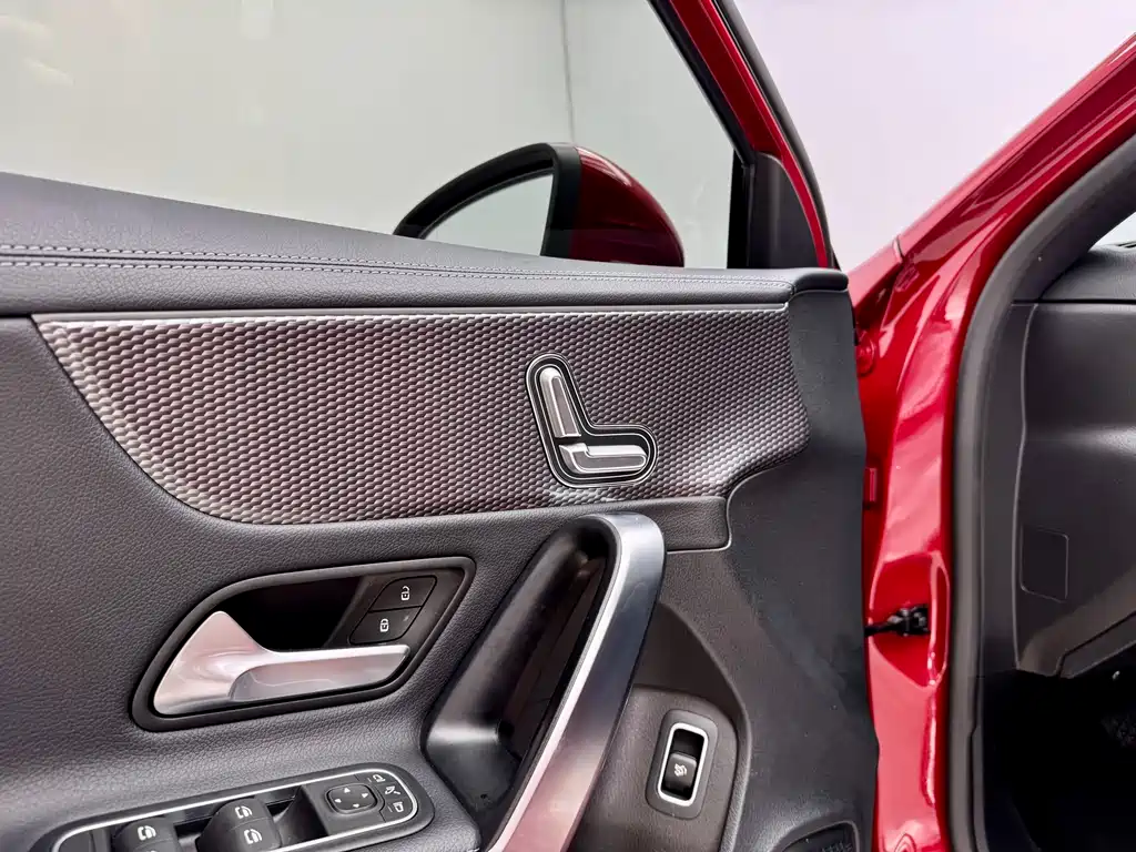 Mercedes-Benz A 200 L Sport Sedan Fashion Edition 2022 Facelift