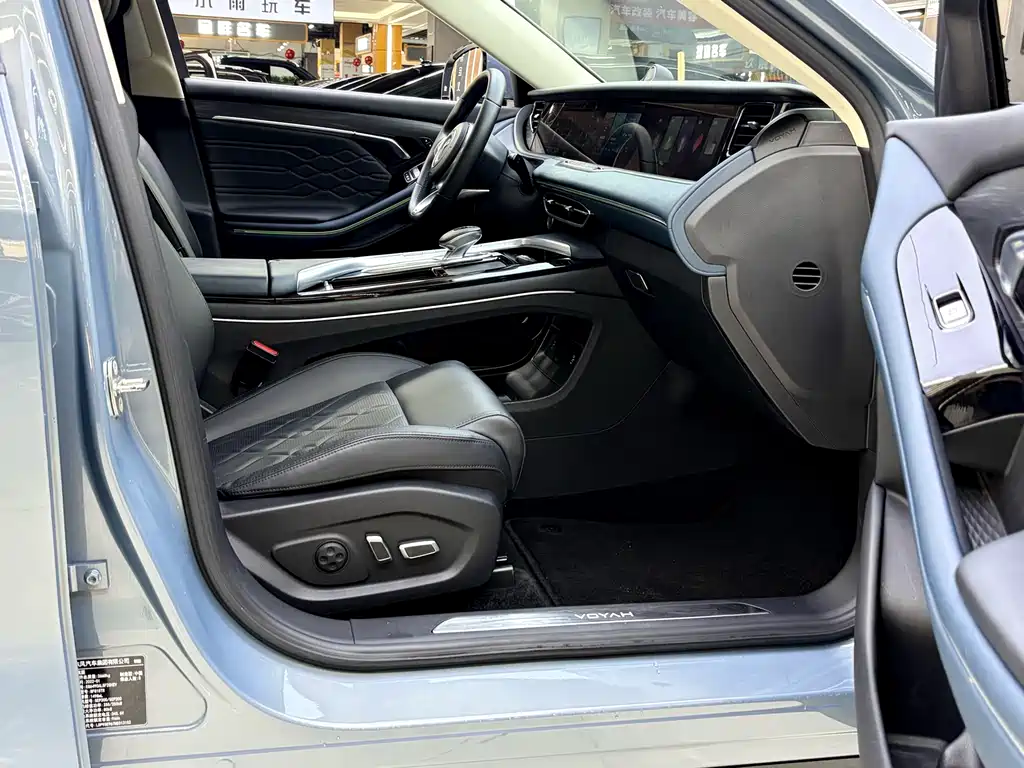 FREE 2021 4x4 Standard Range Exclusive Luxury Package