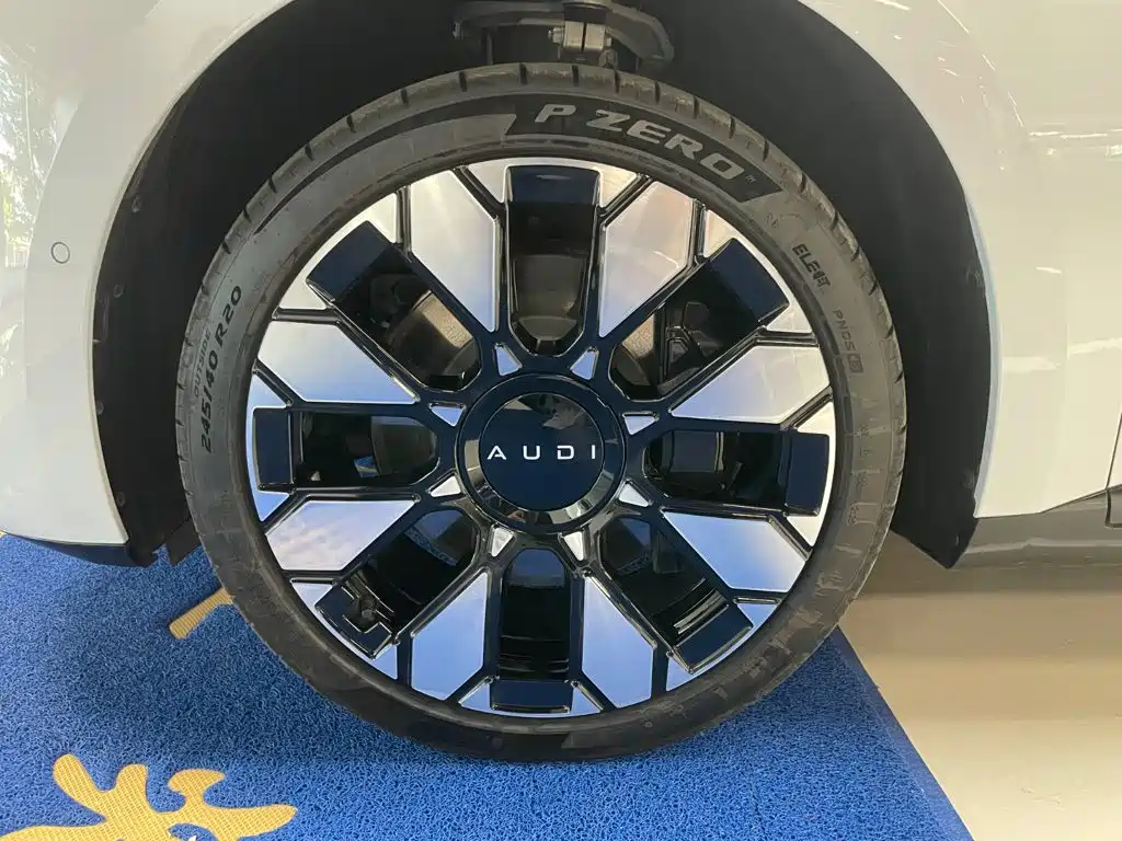 Audi E5 Sportback 2026 model Flagship quattro edition