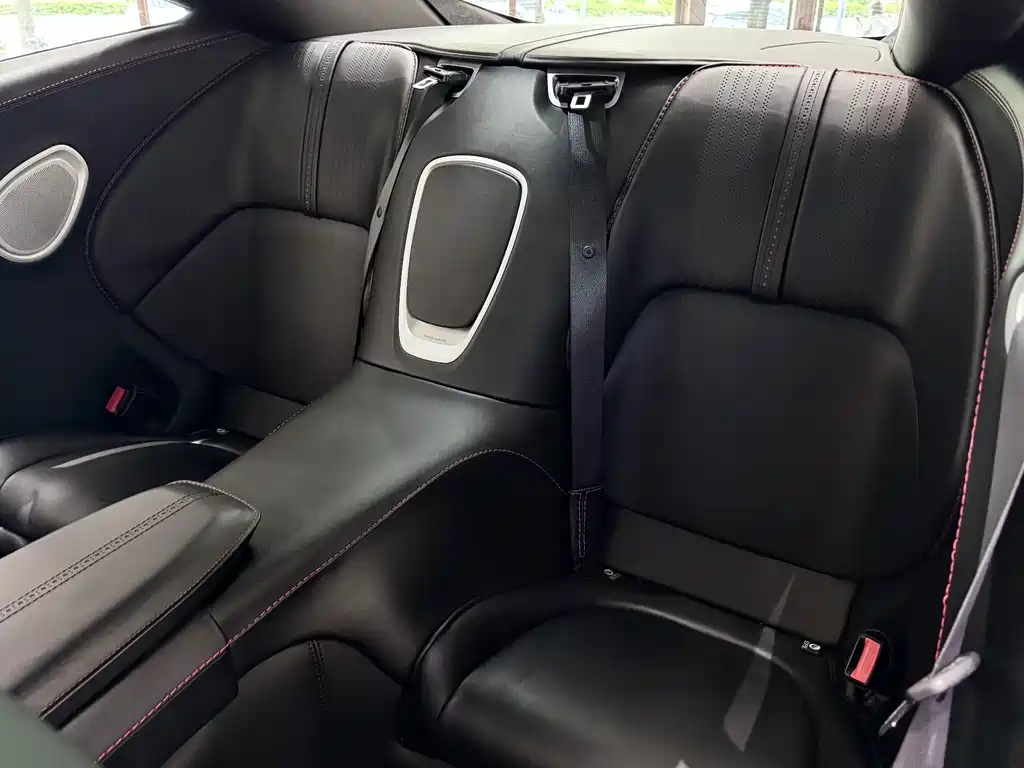Aston Martin DB11 2019 Model 4.0T V8 Coupe
