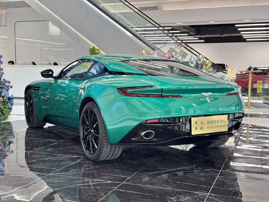 Aston Martin DB11 2019 Model 4.0T V8 Coupe