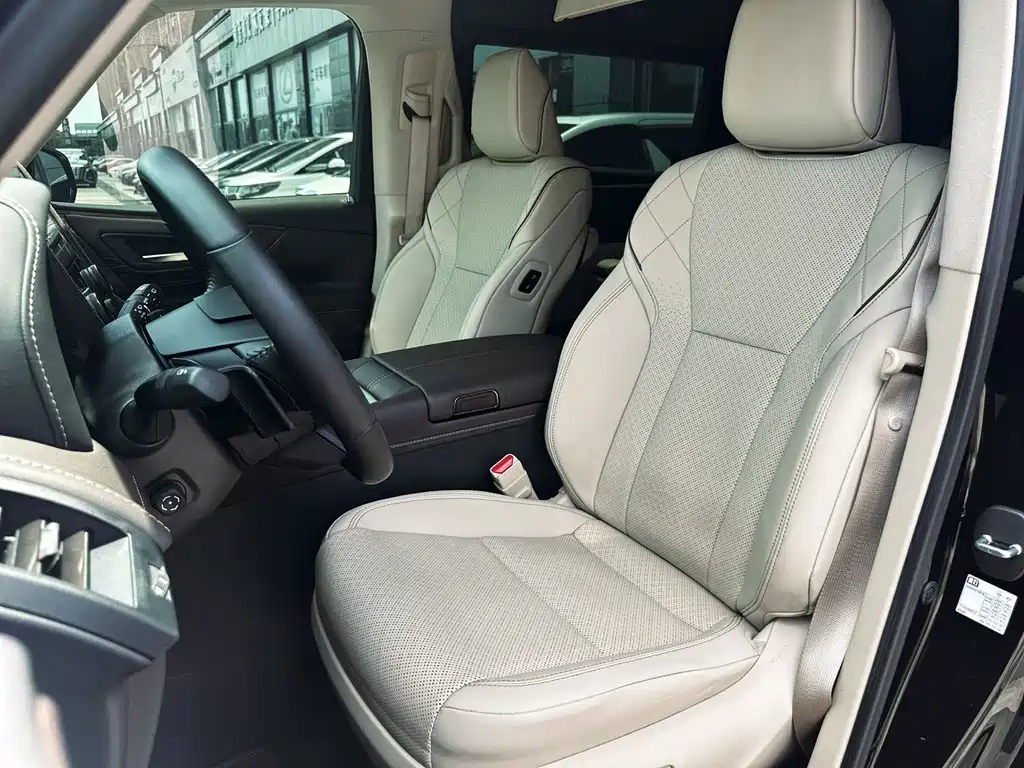 Alphard 2024 Model Double擎 2.5L Zhenxiang Edition