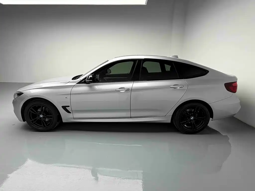 BMW 3 Series GT 2019 320i M Sport Nightshade Edition