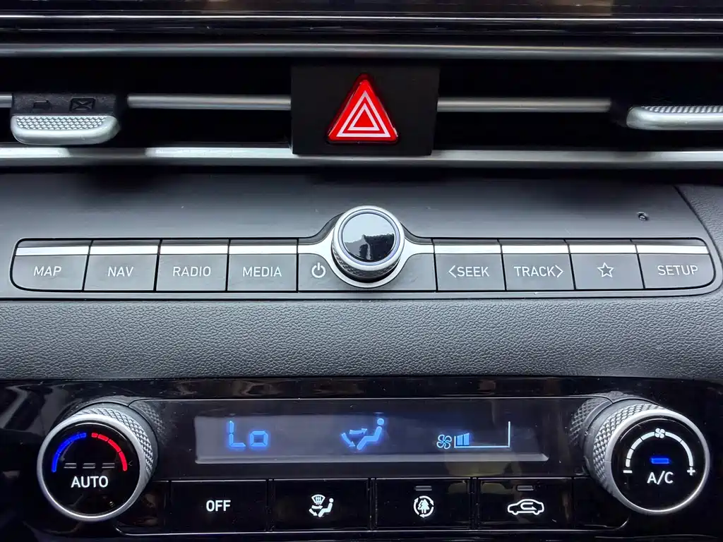 Elantra 2023 1.5L CVT LUX Prestige Edition