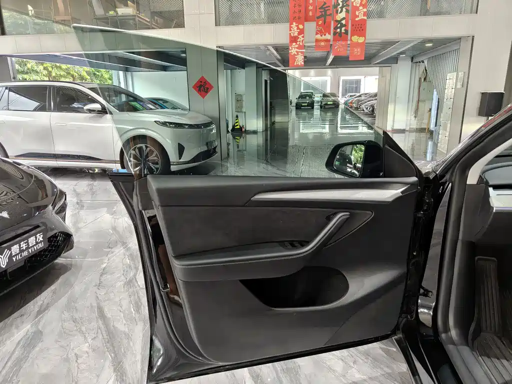 Model Y 2023 Rear-Wheel Drive Edition