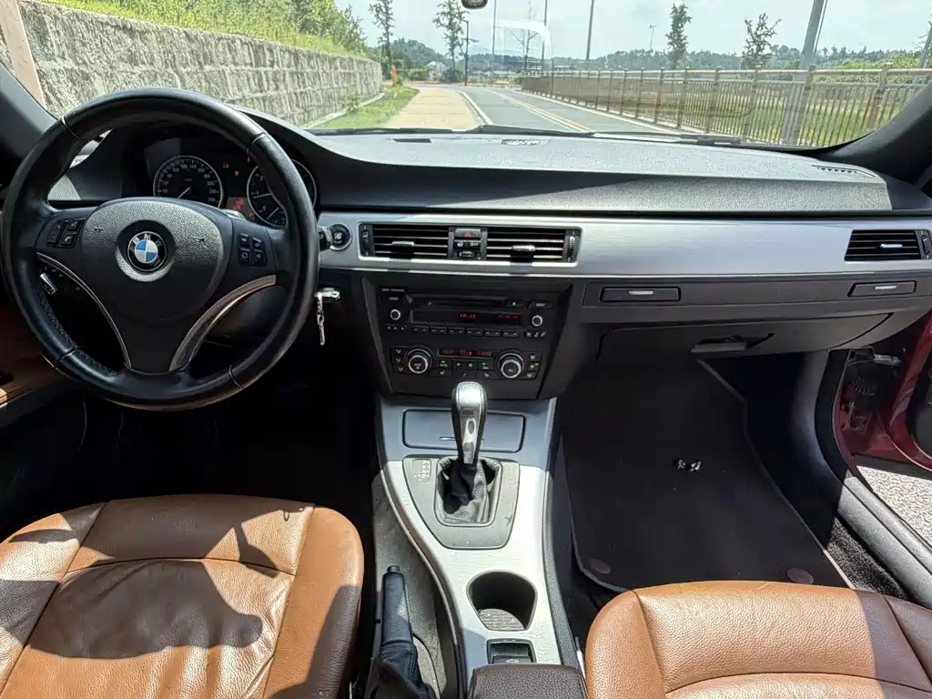 BMW 3 Series Import 2011 320i Convertible Coupe Edition
