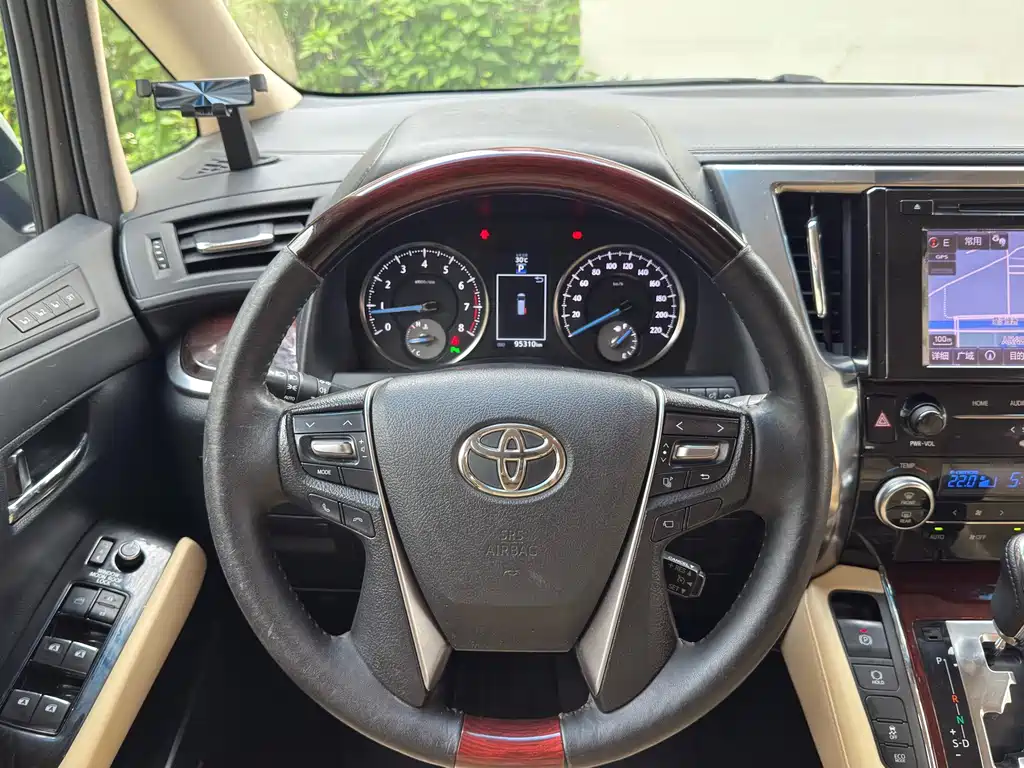 Alphard 2015 3.5L Luxury Edition