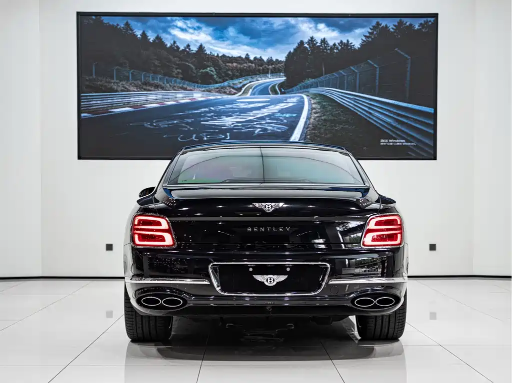 Ferarri 2022 Model 4.0T V8 Standard Edition