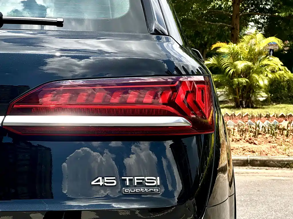 Audi Q7 2023 45 TFSI quattro S line Sport Edition