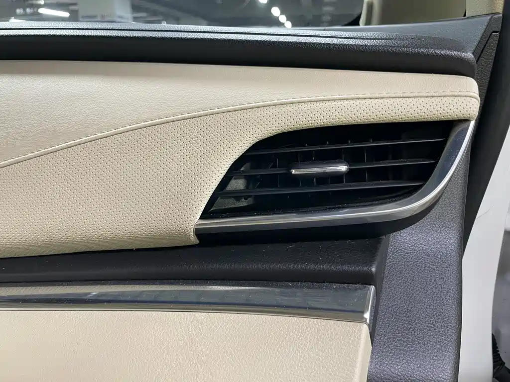 Buick GL8 2023 Luxury Edition