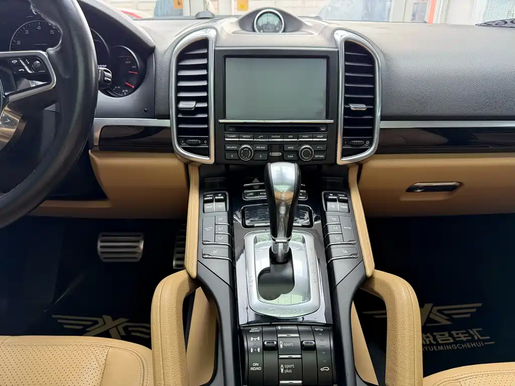 Cayenne 2016 3.0T China Specification