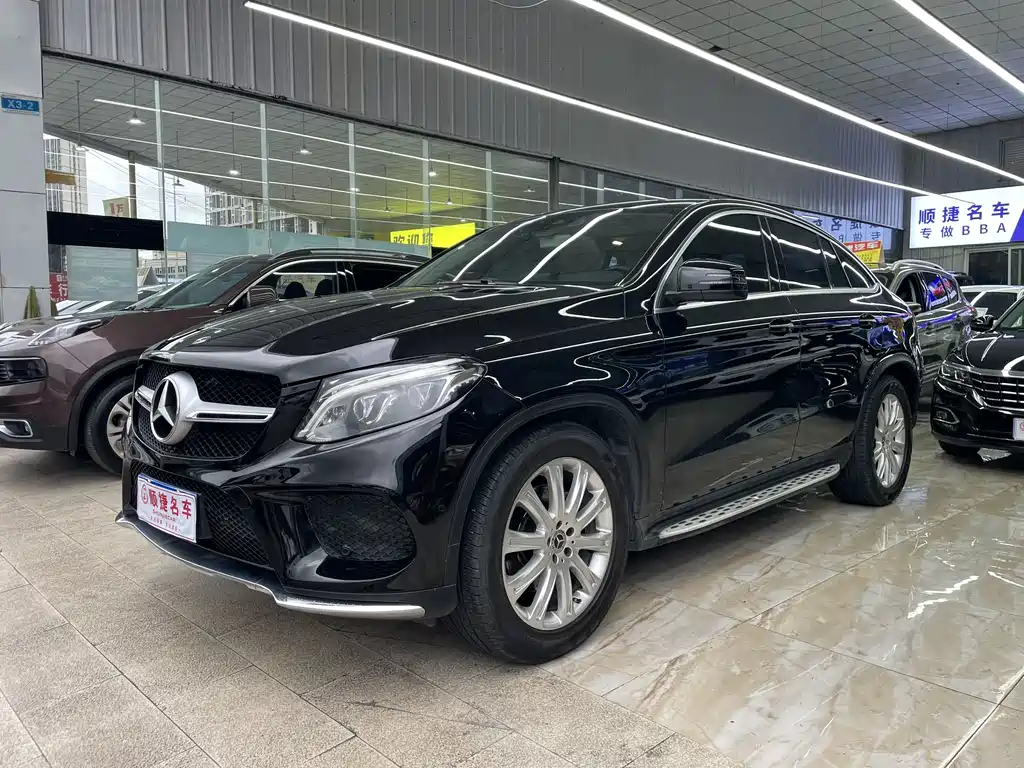 Mercedes-Benz GLE Coupe 2015 GLE 320 4MATIC Coupe SUV