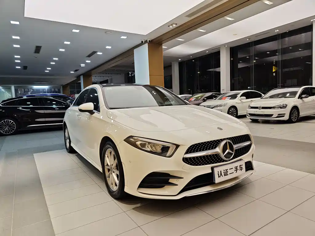 Mercedes-Benz A 200 L Sport Sedan Fashion Edition 2021