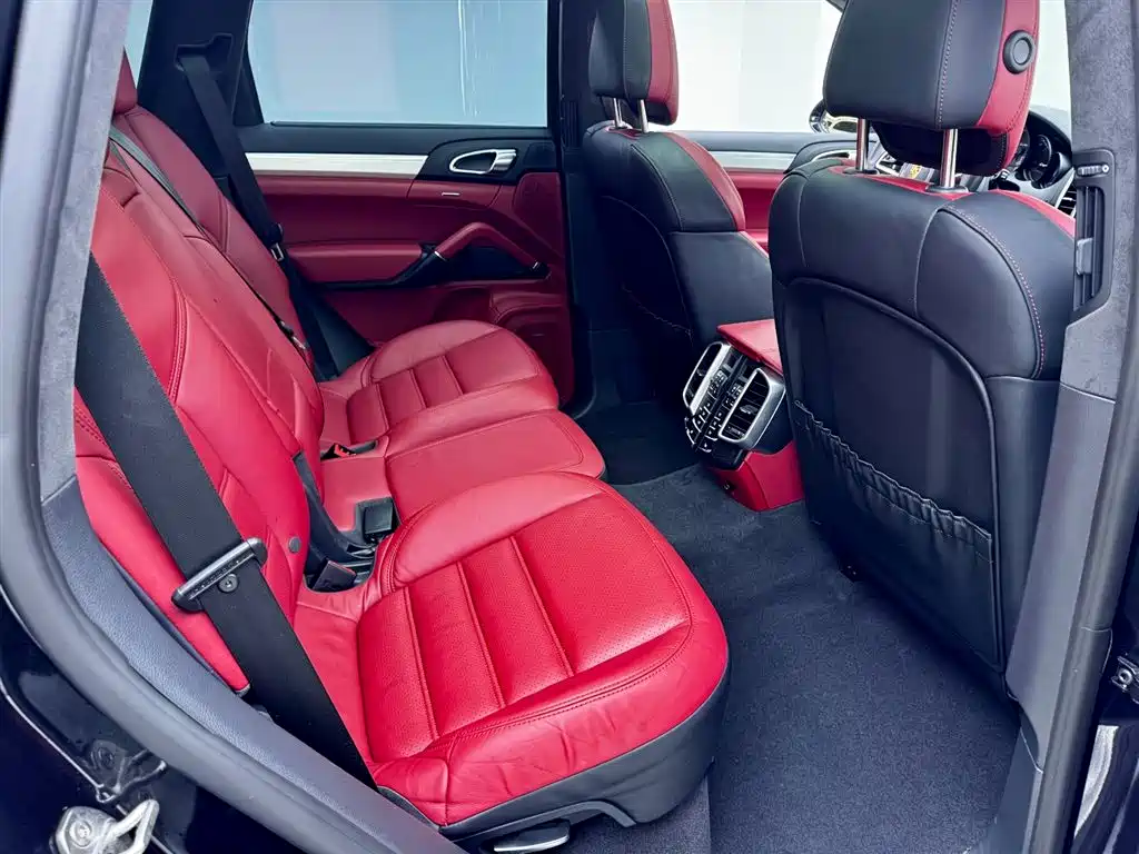 Cayenne 2016 Model Cayenne Turbo 4.8T