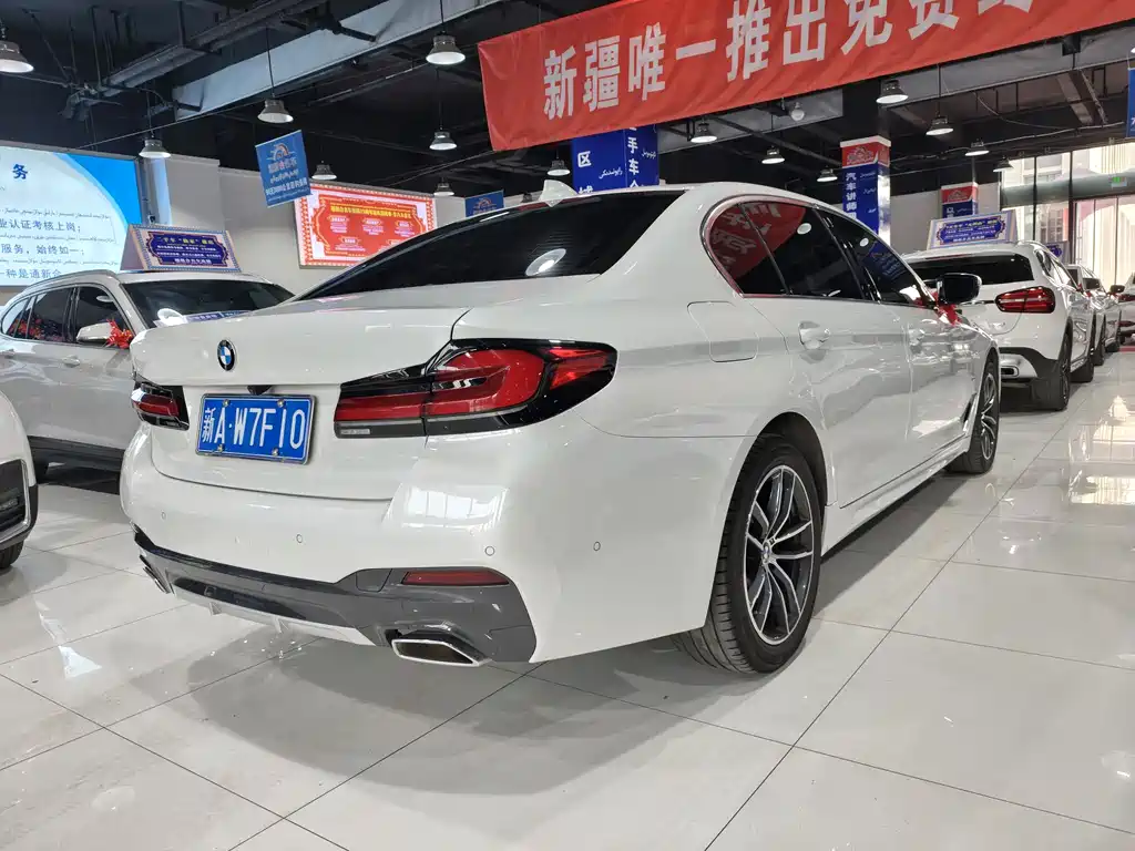 BMW 5 Series 2022 Model Refresh 525Li M Sport Package