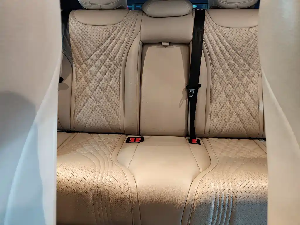 Volkswagen Viloran 2021 2.0T Business Edition 7-seater