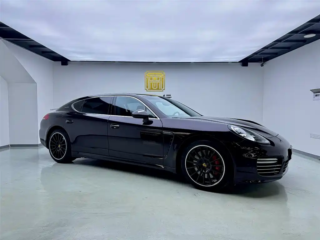 Panamera Turbo Executive 4.8T 2014