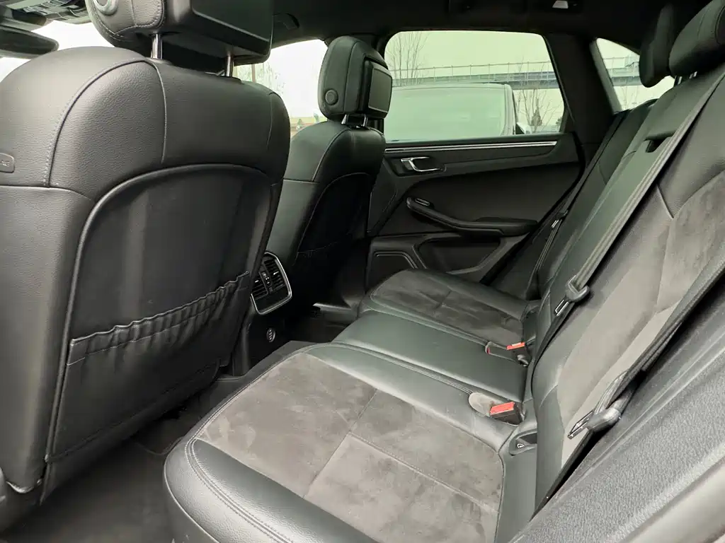Macan 2018 2.0T