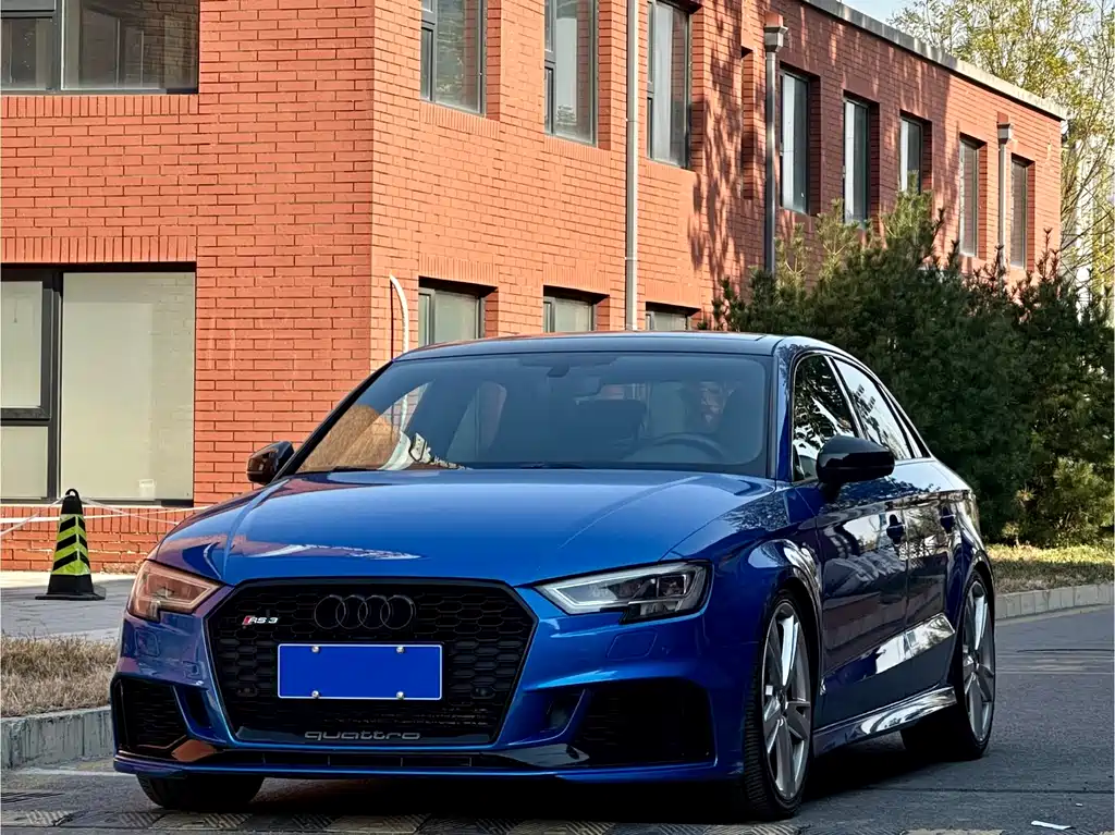 Audi RS 3 2017 model RS 3 2.5T Limousine