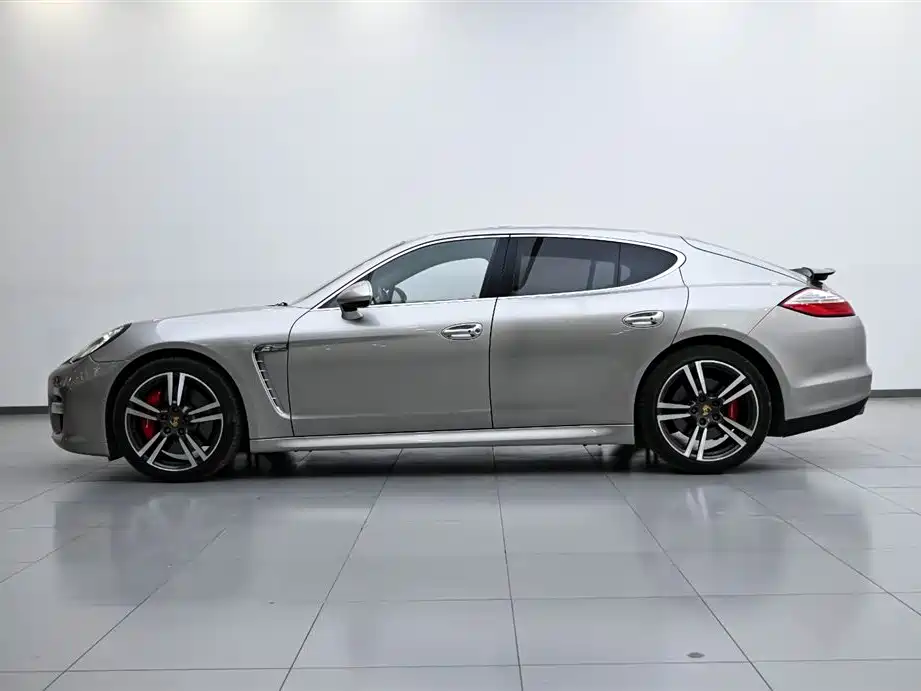 Panamera Turbo 4.8T 2010