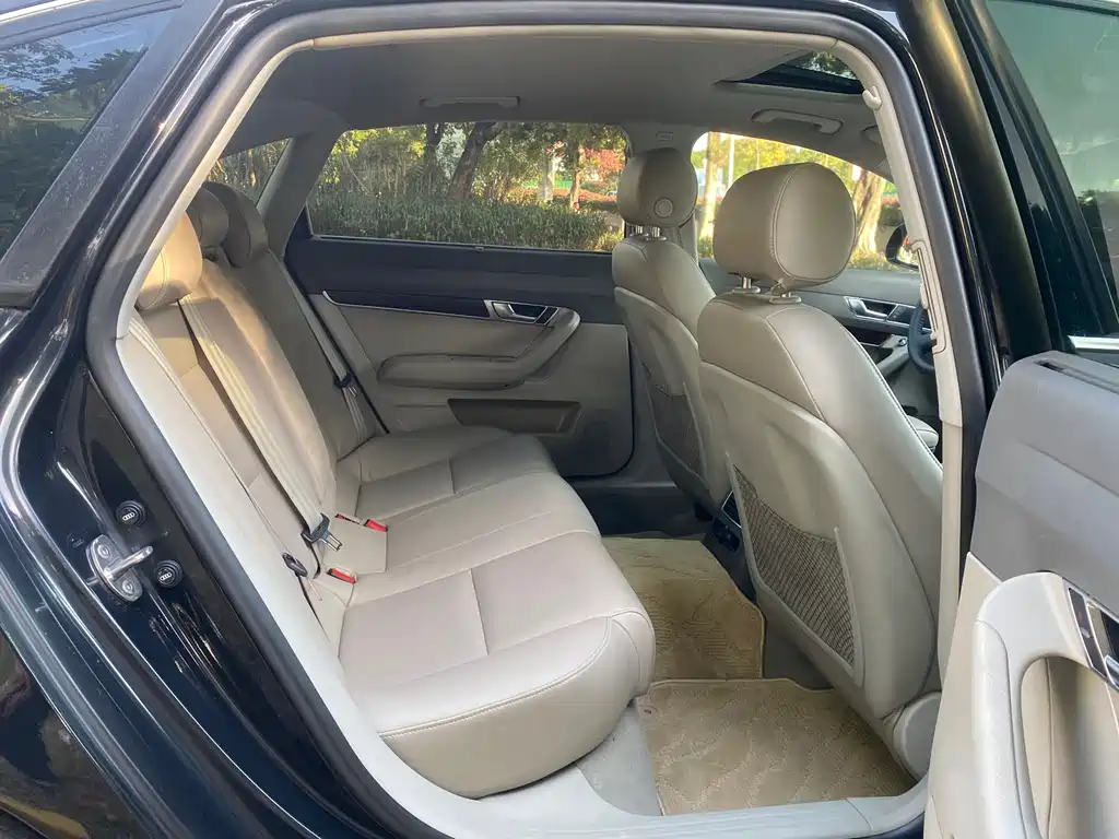 Audi A6L 2010 model 2.0 TFSI automatic standard edition