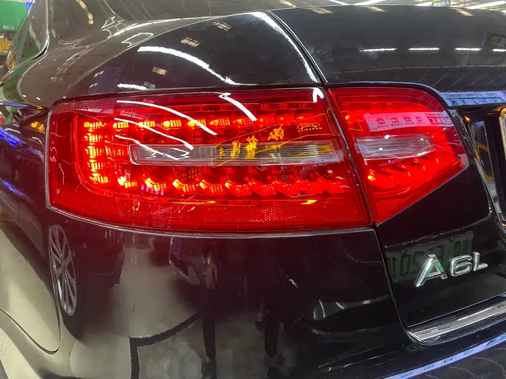 Audi A6L 2010 model 2.0 TFSI automatic standard edition