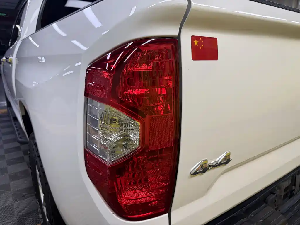 Tundra 2014 model 5.7L TRD Pro