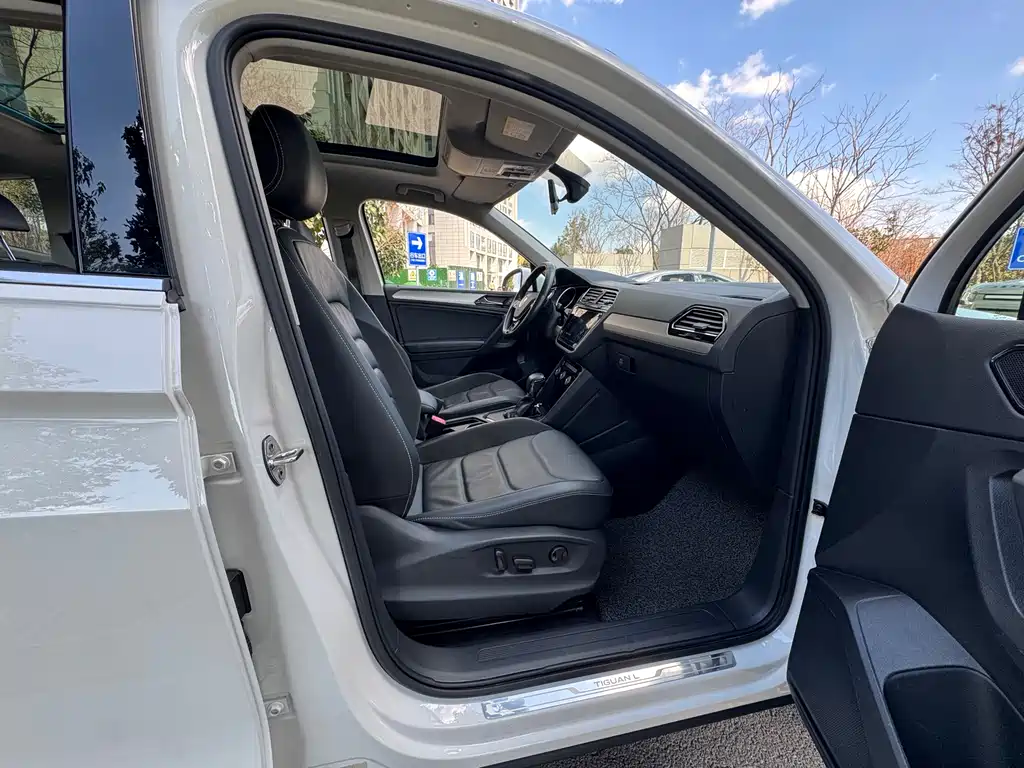 Tiguan L 2021 330 TSI Automatic Two-wheel Drive Smart Enjoy Edition