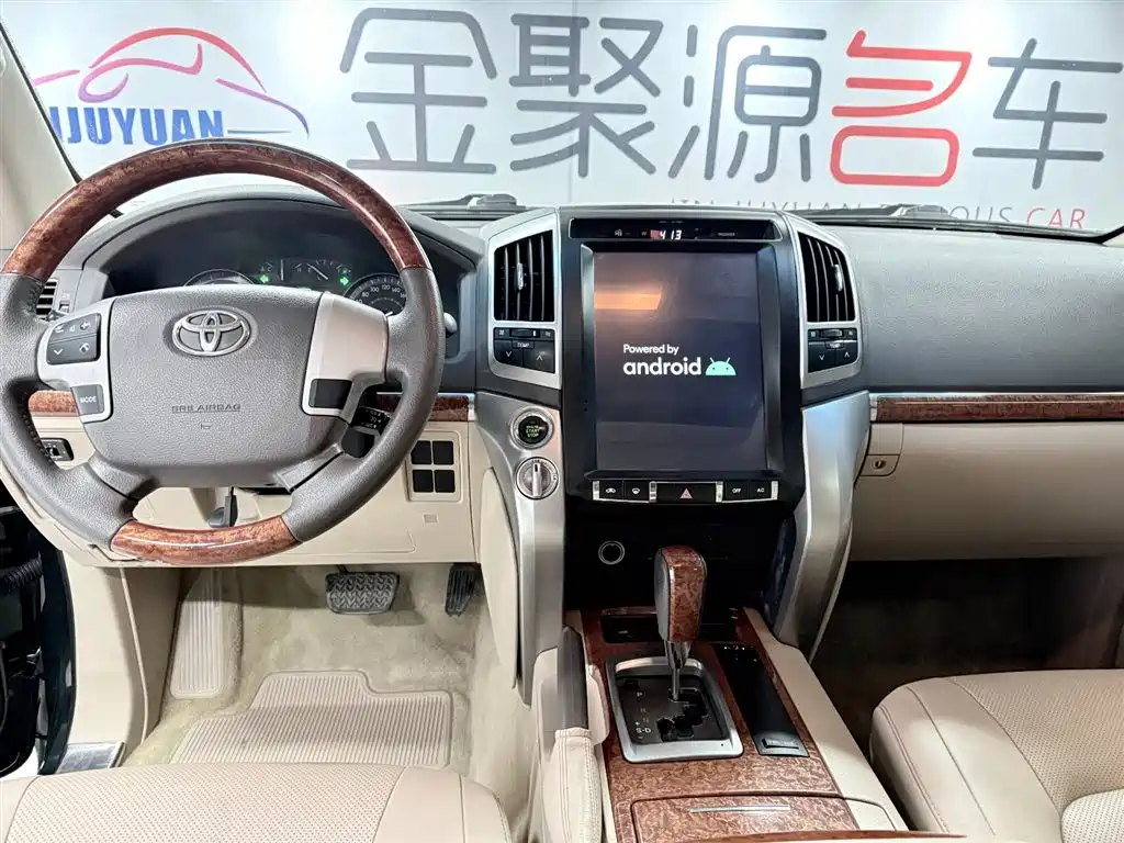 Land Cruiser 2012 4.0L Automatic GX-R