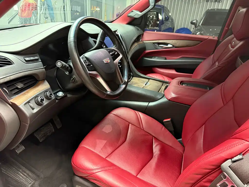 Escalade ESV Platinum Extended Length 2017